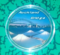 AUCKLAND BRIDGE #BXB267 COLORIZED GOLD PLATED ART ROUND