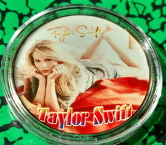TAYLOR SWIFT #BXB301 COLORIZED GOLD/BRASS ART ROUND